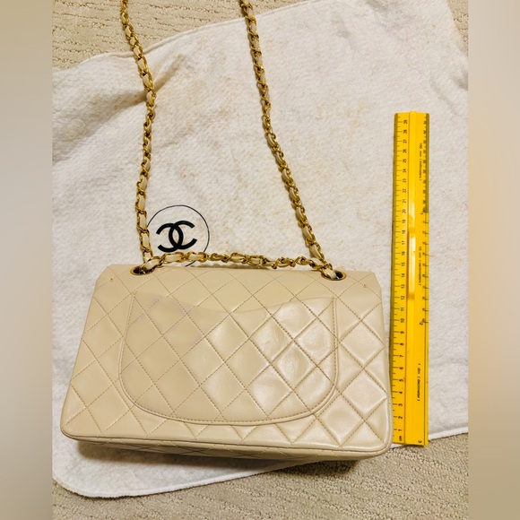 CHANEL Vintage Classic Flap - Picture 9 of 10